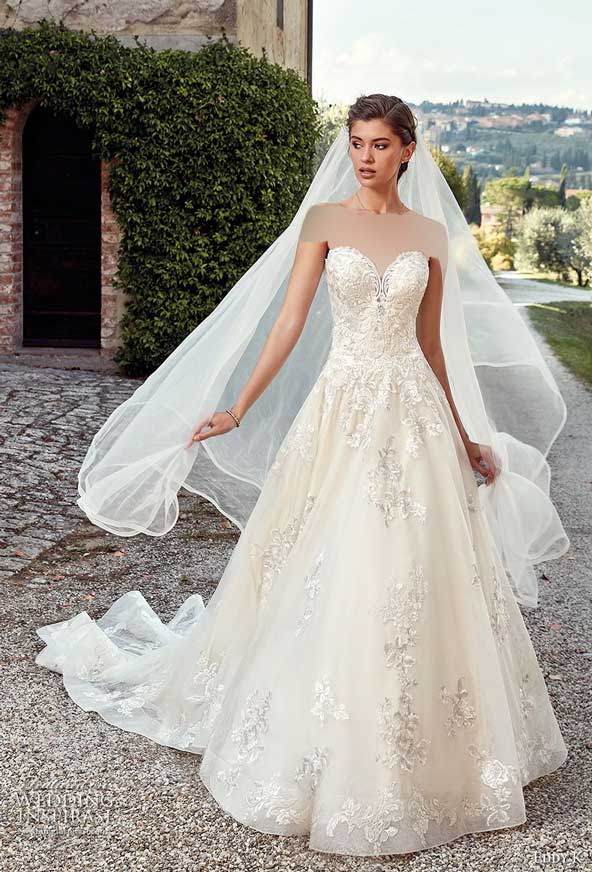 ۶۲ مدل لباس عروس جدید و شیک ۲۰۲۱ برای سورپرایز عروسهای لاکچری