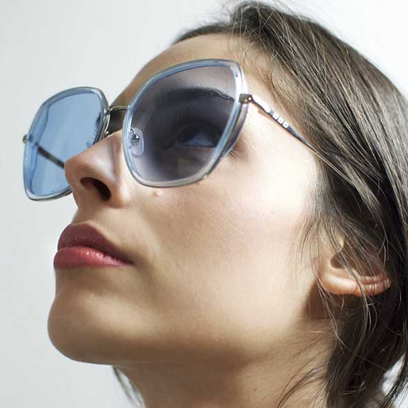 معروفترین برندهای عینک آفتابی برای خانم های لاکچری